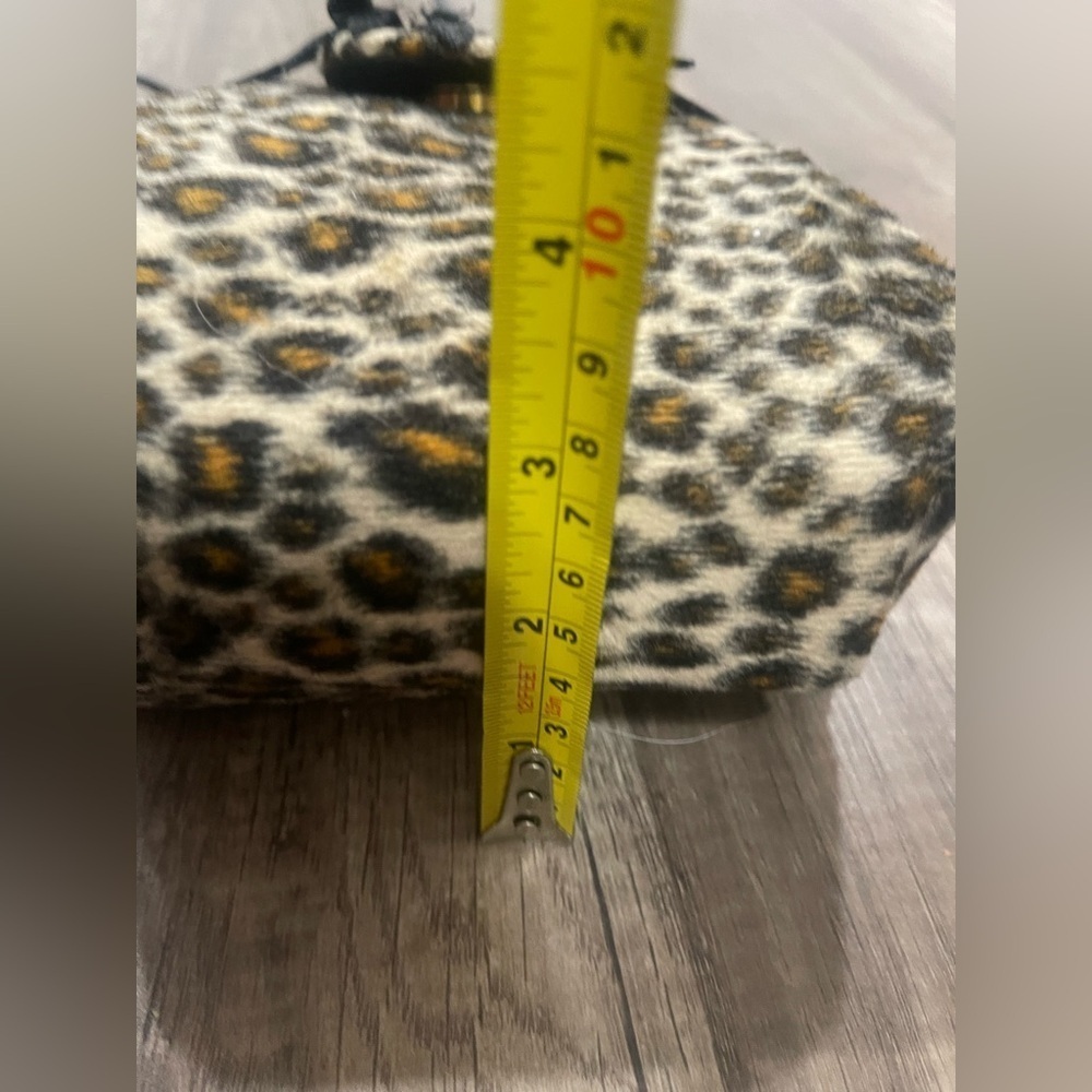 Feathered Head Coquette cheetah animal print pinup mini bag crossbody triangle - Picture 11 of 13